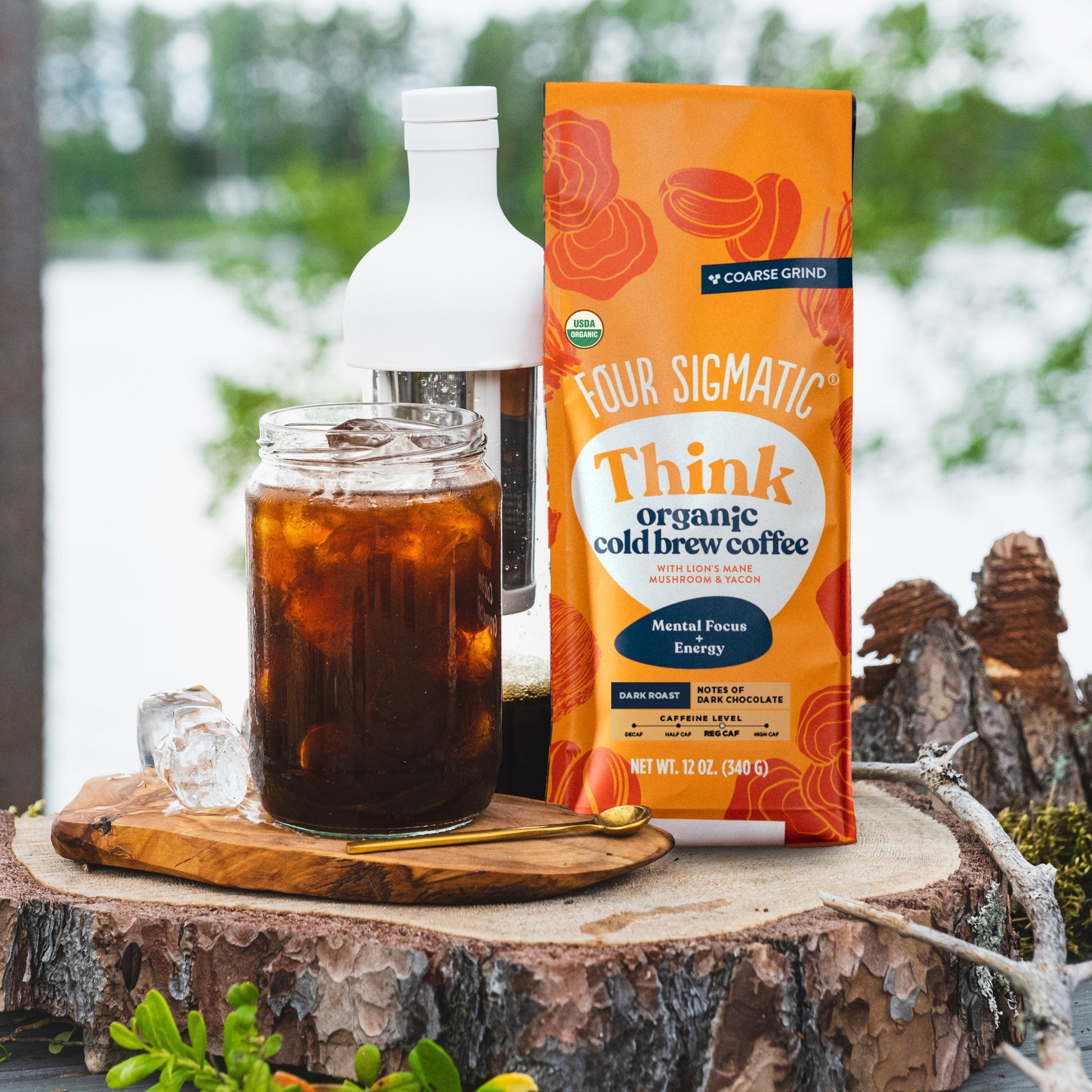 cold-brew-bottle-t0 Cold_Brew_Lifestyle_Photos_Outdoor_2024.jpg