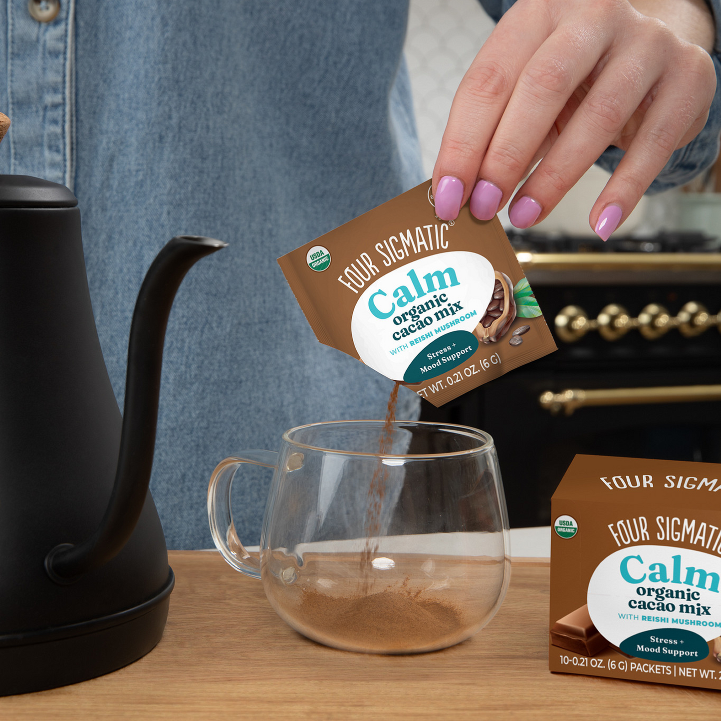 calm-cacao-packets-d3 calm-cocoa-ss-lifestyle-2026_1.png