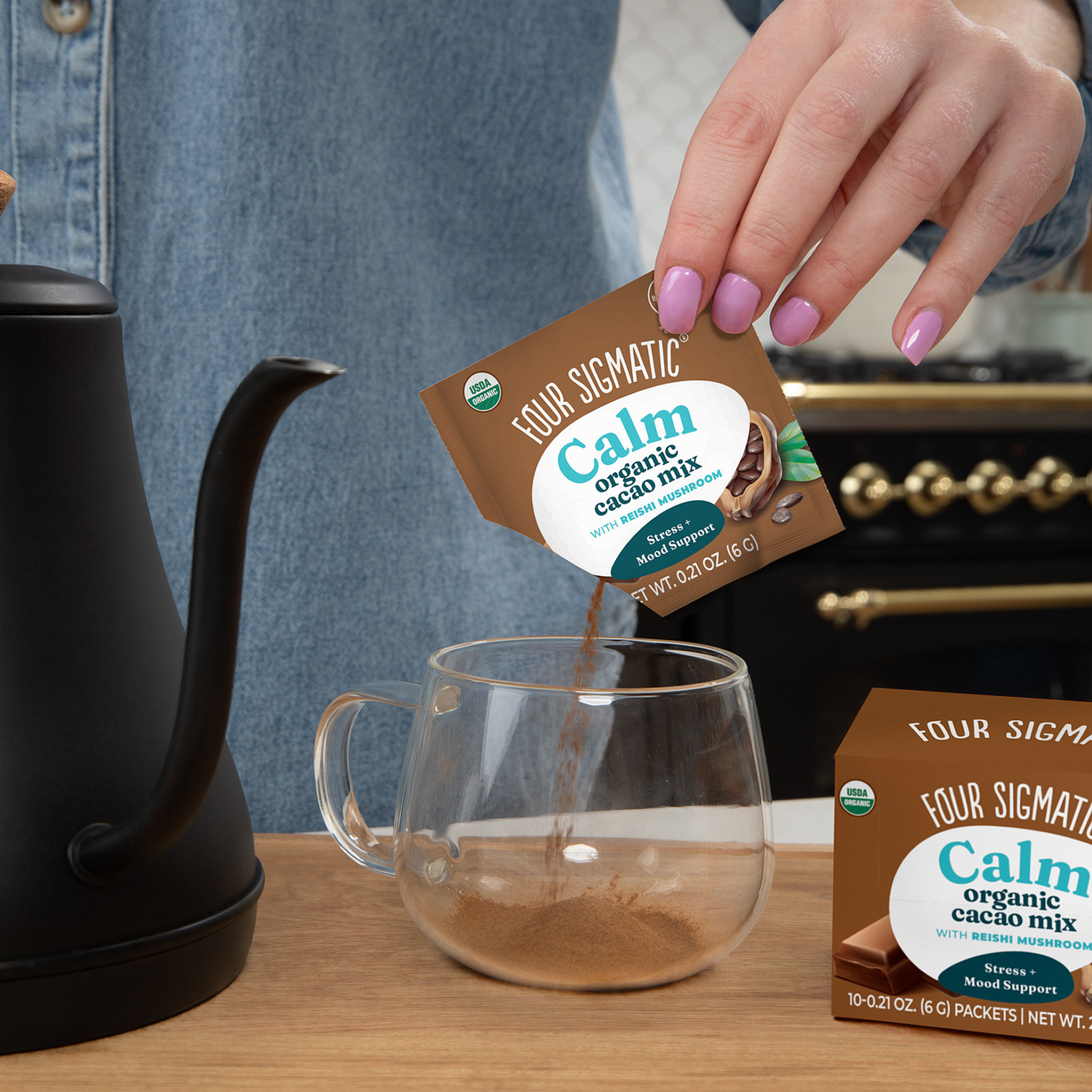 calm-cacao-packets-d3 calm-cocoa-ss-lifestyle-2026_1.png
